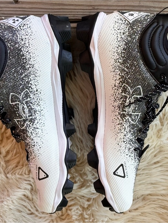 Under Armour Black and White Gradient Athletic Cleats NWOT main image 5